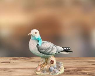 78 Seagull Figurine