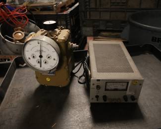 LOT OF 2 ELECTRONICS INCLUDING: HP6286A DC POWER SUPPLY, SINGER AMERICAN METER
