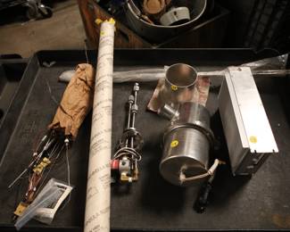 LOT OF INDUSTRIAL PARTS INCLUDING: FEC SAN4 CONTROLLER AFC 1500, NIP-H MF100 NOS, HUMPHREY 062-4E1-36, AND MORE