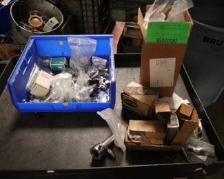 LOT OF PARTS INCLUDING: CAJON MARK TIME AND MARKEM-IMAGE TONER MB175, HONEYWELL L4064B2226 NOS, SWAGELOK MODEL 316 AND OTHER SWAGELOK PIECES, AND SOME NOS