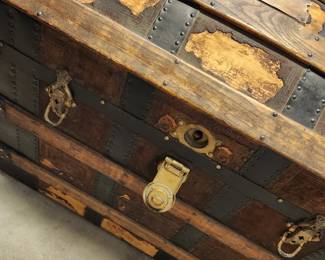Antique Steamer Trunk 