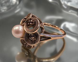 Vintage 14k Gold Pearl & Garnets Cocktail Ring bid #33