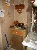 free standing kitchen cabinet