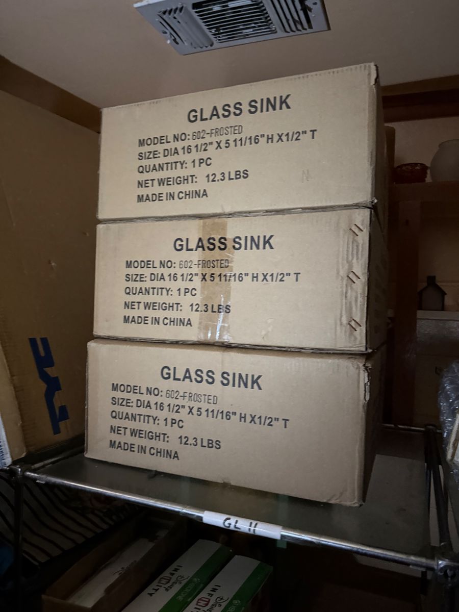3 Glass sinks