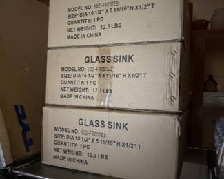 3 Glass sinks