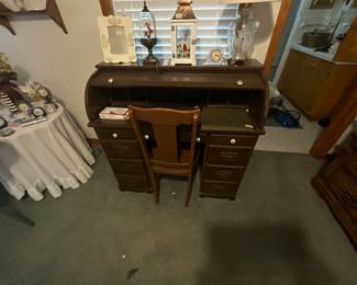 Bedroom - desk & chair - small table to left with table cover