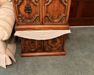 Living room - set of end tables