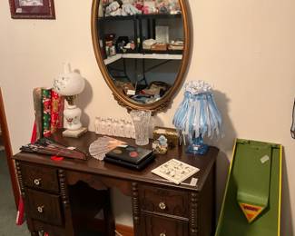 Bedroom - vintage dresser with 4 drawers, mirror above dresser on wall, lamps, & more