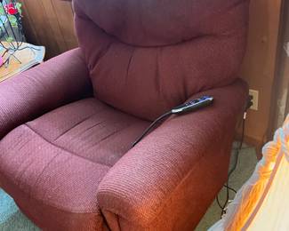 Living room - electric reclining chair (2nd picture