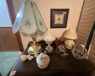 Bedroom - lamp & collectibles