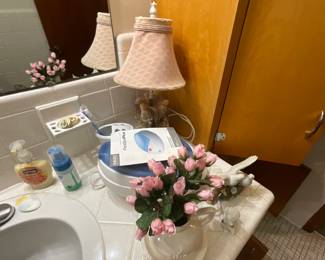 2nd bathroom