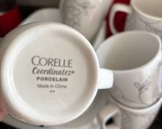 Corelle Coordinates Porcelain Royal Lines Dinnerware Set