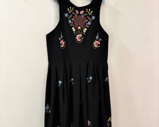 Black Floral Embroidered Folk Style Dress
