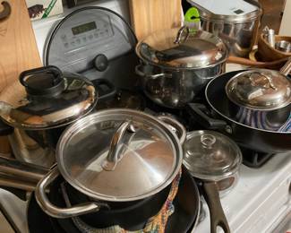 Assortment of Pots & Pans