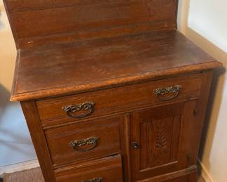 Early 1900s Oak Washstand 