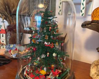 Westrim Beaded Christmas Tree Under Glass Dome