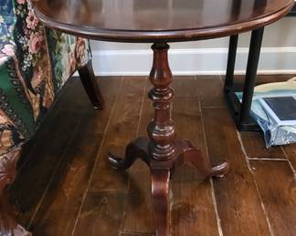 Accent Table