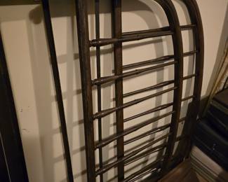 Vintage Brass bed Queen.