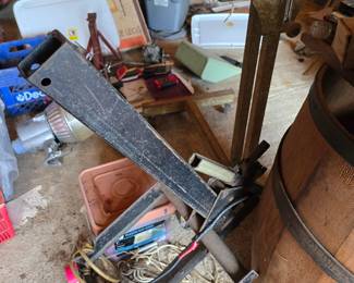 Lawnmower lift