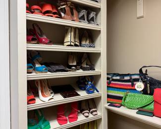 Lots of shoes Size 5-6