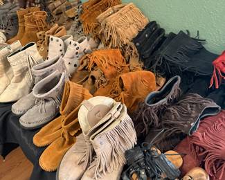 Minnetonka Boots & Sandals