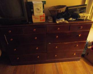 Vintage dresser