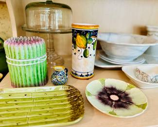 Table and serve ware