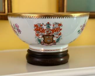 Chinese Export Porcelain Bowl