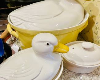 Vintage Hall Duck Casseroles