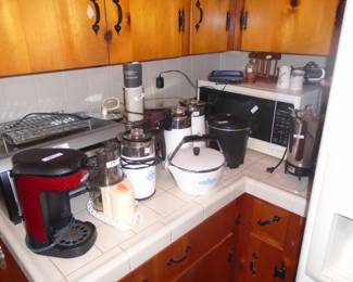 Small appliances and vintage Blue Cornflower