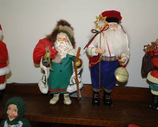 Plenty of Santa's
