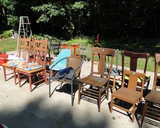 A very large musical chairs section on the driveway