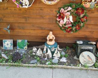 Santa clay planter
