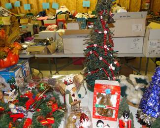 And even more Christmas items