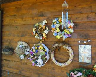 Wreaths and windchimes, the perfect outdoor companions