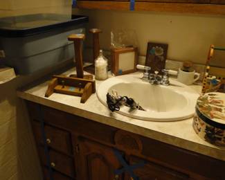 Lots of small finds in the bathroom