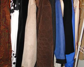 All women's clothing, and hats and outerwear will all be priced at $1. This information will also be posted on other sites as well. This is going to be repeated for a number of photo's. Once it is all gone, so will the pictures and the additional posts.