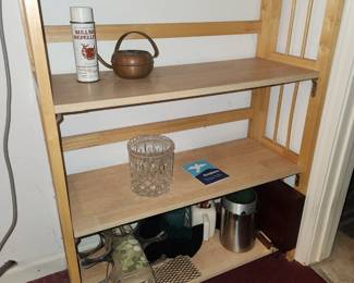 Folding shelf