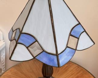 Stained glass lamp, blue hues