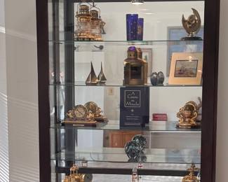 Display your treasures!