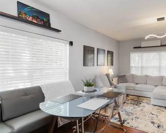 Banquette and transforming dining table
Modern dining chairs
