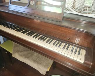 Acrosonic piano