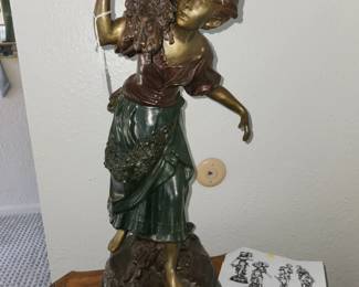 Paysanne bronze sculpture