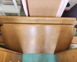 Heywood Wakefield twin bed (qty 2)