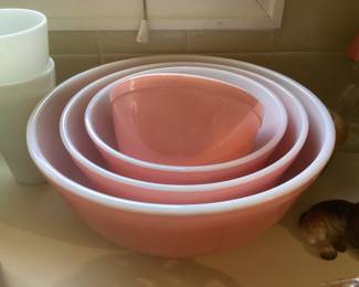 Pink vintage Pyrex bowls
