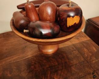 Wooden bowl with fruit