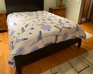 Lg. Black headboard/footboard bed
Master Bedroom