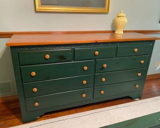 Green dresser drawers
Bedroom #4