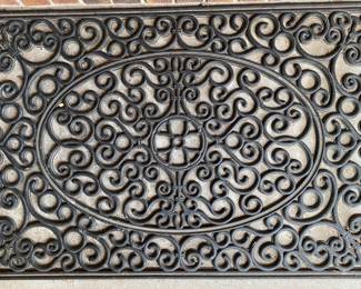 Rubber door mat