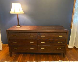 6-drawer dresser & lamp
Bedroom #3